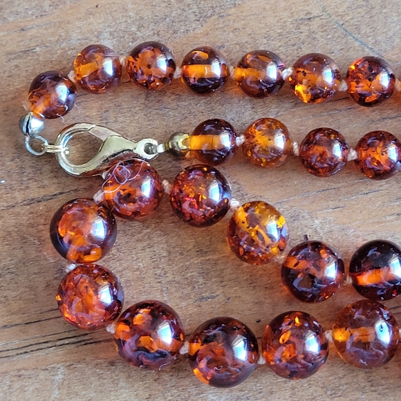 Amber Necklace - Picture 4 of 5